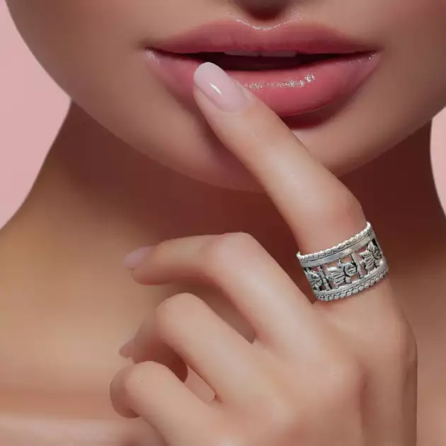 Bague Berbère Khomsa en Argent 925 Artisanat Amazigh