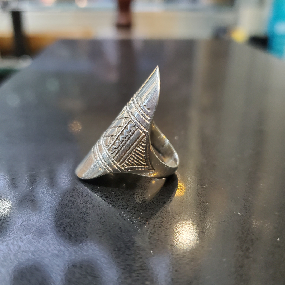 Bague Berbère en Argent 925 Gravée Main - Motif Margoum Traditionnel - (taille=53 )) – Image 3