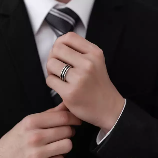 Bague Anneau Argent 925 Émaillé Noir – Design Mixte Artisanal Lunja